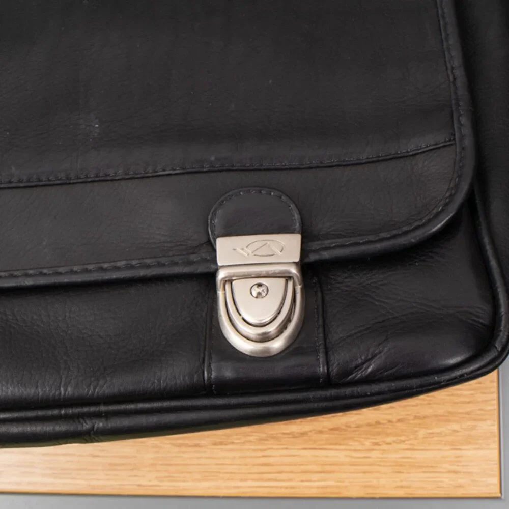 Queros Volare Black Columbian Leather Messanger Brief Bag Removable Strap